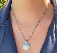 Charger l'image dans la galerie, Collier upcyclé azur YSL