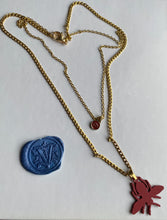 Charger l'image dans la galerie, Collier upcyclé mouche Dior