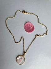Carica l'immagine nel visualizzatore di Gallery, Collier upcyclé baby pink YSL