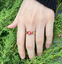 Charger l'image dans la galerie, Bague upcyclée red Fendi