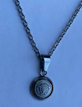 Charger l'image dans la galerie, Choker upcyclé little medusa Versace