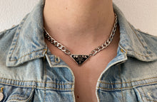 Charger l'image dans la galerie, Choker upcyclé rock Prada