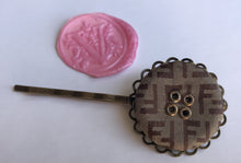 Load image into Gallery viewer, Barrette upcyclée double F Fendi