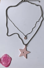 Load image into Gallery viewer, Collier upcyclé étoile rose Dior