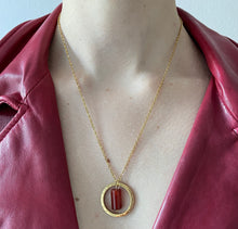 Carica l'immagine nel visualizzatore di Gallery, Collier upcyclé rouge agate Louis Vuitton