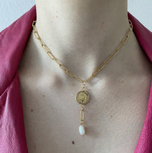 Charger l'image dans la galerie, Choker upcyclé Coco Chanel