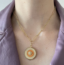 Charger l'image dans la galerie, Collier upcyclé summer medusa Versace