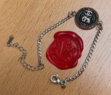 Load image into Gallery viewer, Bracelet upcyclé grand éléphant Chanel