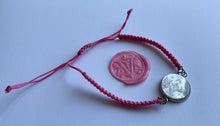 Load image into Gallery viewer, Bracelet upcyclé pink nacre Louis Vuitton