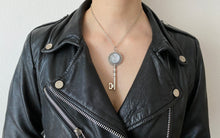 Charger l'image dans la galerie, Collier upcyclé clé nacre YSL