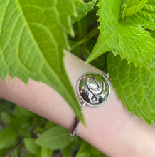 Charger l'image dans la galerie, Bracelet upcyclé Logo Louis Vuitton