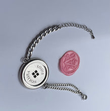 Charger l'image dans la galerie, Bracelet upcyclé simple Louis Vuitton
