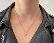 Carica l'immagine nel visualizzatore di Gallery, Collier upcyclé logo Louis Vuitton