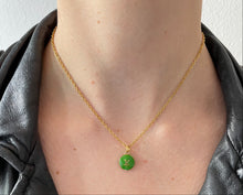 Carica l'immagine nel visualizzatore di Gallery, Collier upcyclé logo vert Louis Vuitton