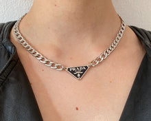 Load image into Gallery viewer, Choker upcyclé aubergine foncé Prada
