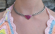 Charger l'image dans la galerie, Choker upcyclé big pink lady Prada