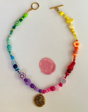 Carica l'immagine nel visualizzatore di Gallery, Choker upcyclé rainbow's traveler Gucci