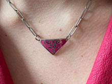 Charger l'image dans la galerie, Choker upcyclé pink lady Prada