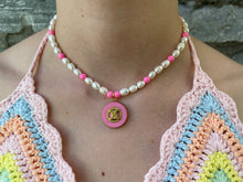 Carica l'immagine nel visualizzatore di Gallery, Choker upcyclé pink breakfast at Tiffany Céline