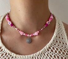 Load image into Gallery viewer, Choker pink medusa Versace