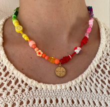Carica l'immagine nel visualizzatore di Gallery, Collier upcyclé rainbow Cami Louis Vuitton