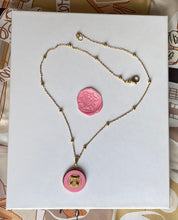 Carica l'immagine nel visualizzatore di Gallery, Collier upcyclé pink Céline