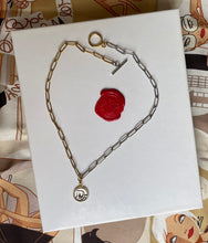 Carica l'immagine nel visualizzatore di Gallery, Collier upcyclé gold and silver Dior