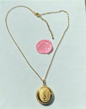 Carica l'immagine nel visualizzatore di Gallery, Collier upcyclé le chic YSL