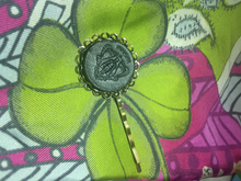 Load image into Gallery viewer, Barrette upcyclée voyageur Gucci