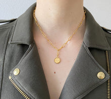 Load image into Gallery viewer, Collier upcyclé lumière Louis Vuitton