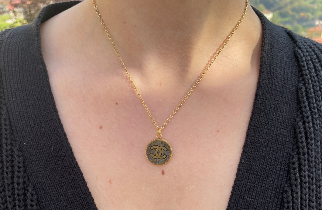 Collier upcyclé easy Chanel